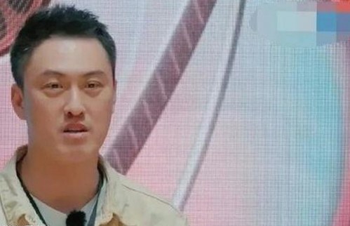 娱乐吃瓜酱：从相亲新手到直播间的甜蜜蜕变🍰